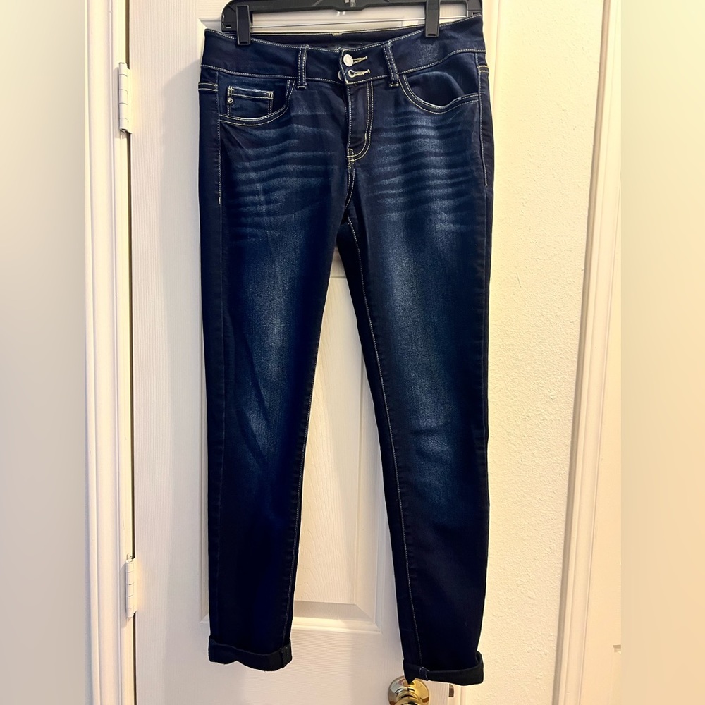 KanCan mid rise, dark blue, straight leg jean, size 27